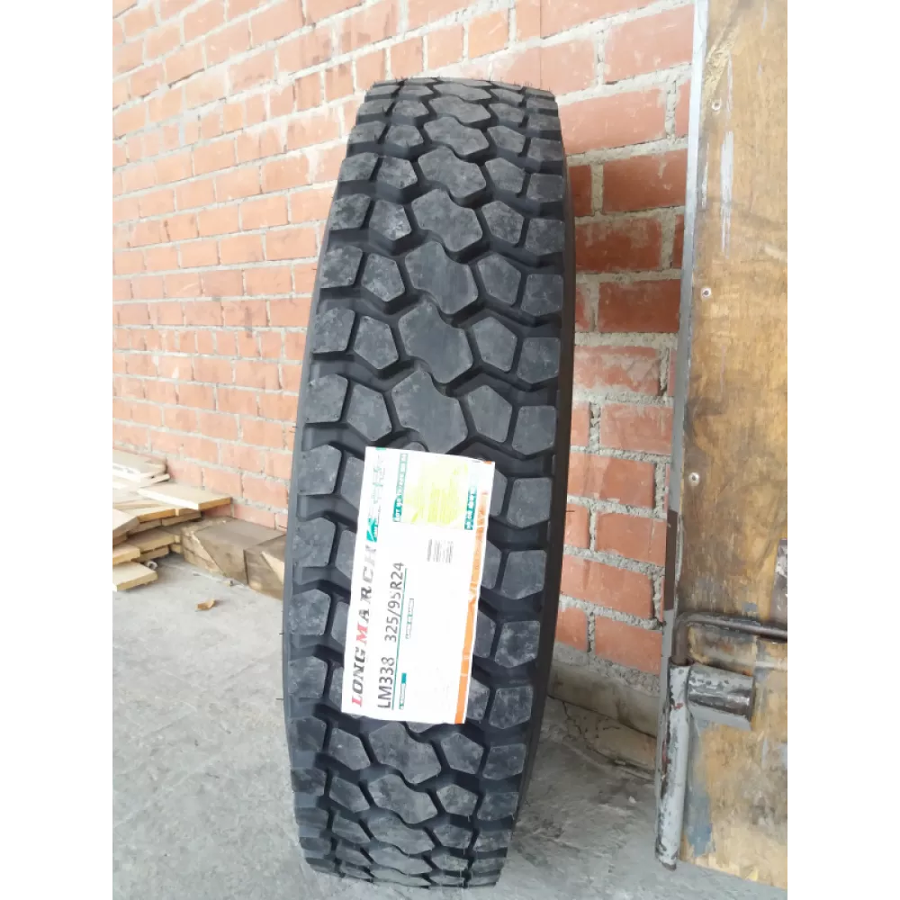 Грузовая шина 325/95 R24 Long March LM-338 22PR в Кировске