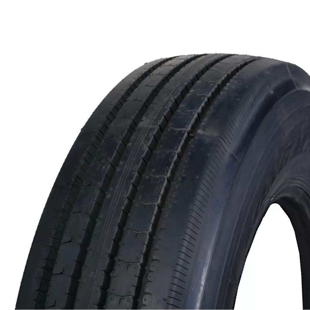 Грузовая шина 295/80 R22,5 Long March LM-216 18PR в Кировске