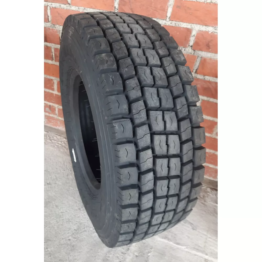 Грузовая шина 305/70 R19,5 Long March LM-329 18PR в Кировске