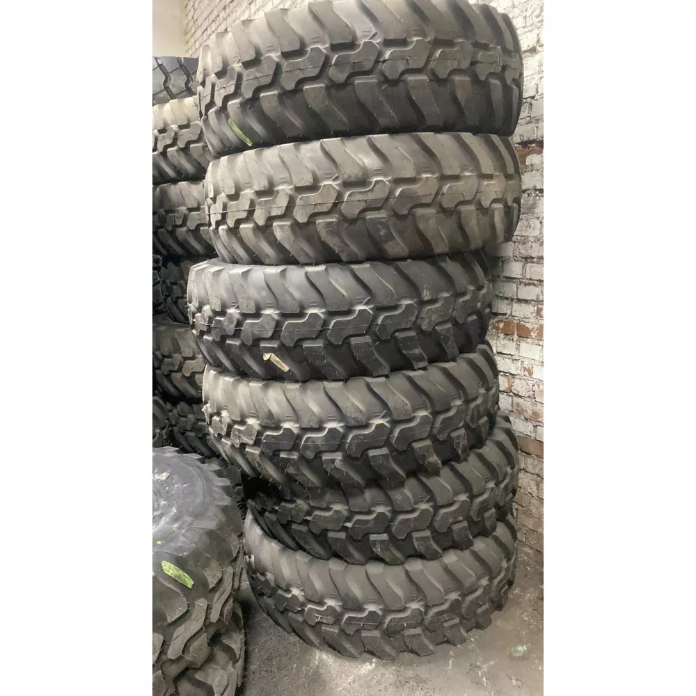 Спецшина 405/70/24 Dunlop sp t9  в Кировске